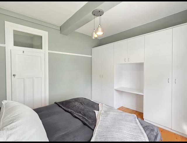 3 BEDROOM APARTMENT FOR SALE IN BANTRY BAY